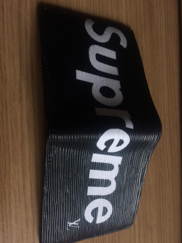 Supreme Lv Wallet Black And White 